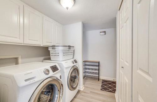 DFW Home Base! Quiet Suburb Stay with Yard - Foto 15