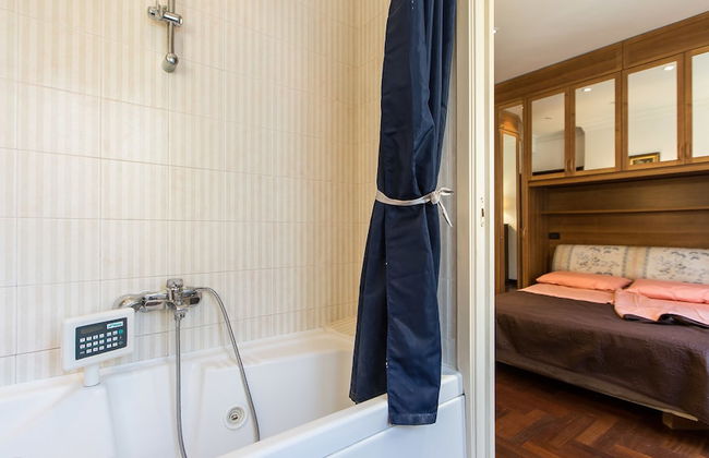 Rental In Rome Ponte Milvio Apartment - Photo 26