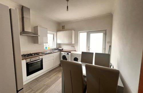 Entire First Floor Apartment - Central Plymouth - Foto 9