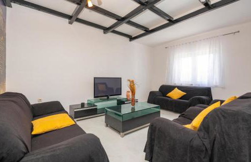 Awesome Home In Veliki Prolog - Foto 18