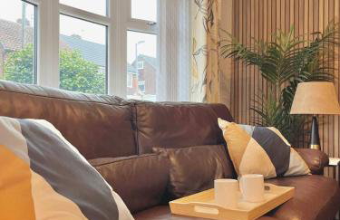 Ideal 4-bed home sleeps 7 - Nr Trafford Ctr & M60 - Foto 13