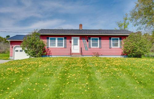 8 Mi to Jay Peak Resort Scenic Retreat with Deck - Photo 1