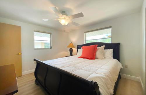 Siesta Key Paradise, Vacation Pool Home, Near Beach, Restaurants and More - Foto 21