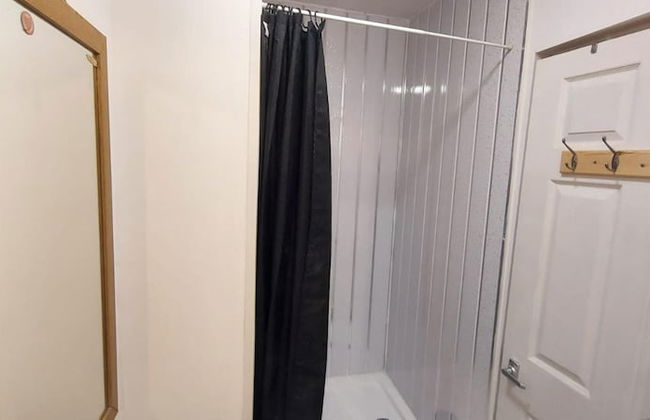 Lovely 3-bed Apartment in Parkgate Rotherham - Photo 19