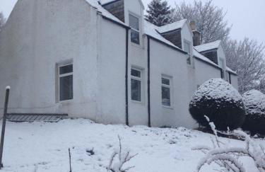 Charming cottage close to the Cairngorms - Foto 1