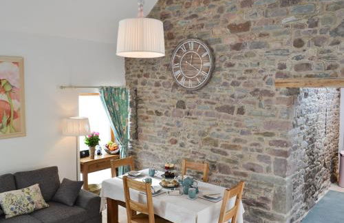 Bramble Cottage Mountain Retreat - Photo 4