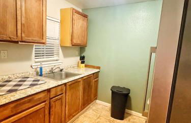 Downtown Fort Smith Apartment with Yard Pet Friendly - Foto 6