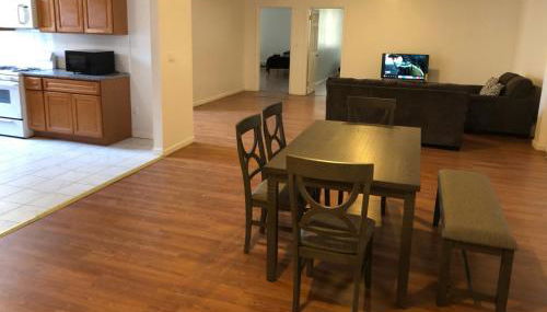 Large apartment, sleeps up to 10 people comfortably, direct NYC Manhattan train only 5 minute walk away, MetLife Stadium FIFA World Cup 25 minutes away - Foto 2