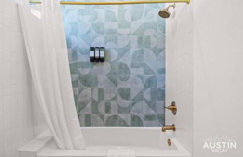 East ATX 4BR 3.5BA Getaway Near Lady Bird and Chavez Cocktails by Austin Vacay - Foto 43