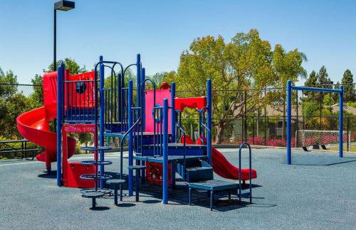 Huge Oceanside Private 2BR Apartment-Pool-Gym-Spa - Photo 20