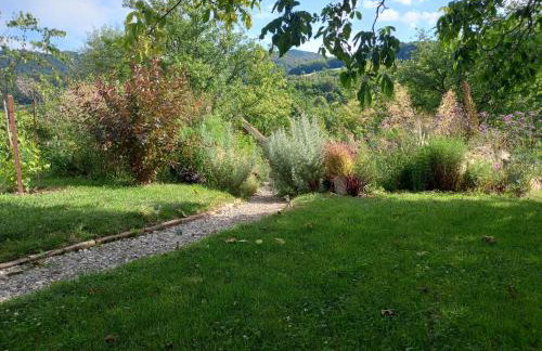 Private House with View near Samobor Ideal for Couples & Pets - Photo 5