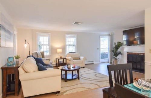 Sunroom Spacious Deck 8 Mins to Mayflower Beach - Foto 6