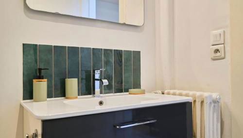 Appartement cosy proche du tram avec parking privé - Foto 2