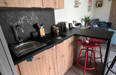 Charmante maison à 2 pas de la mer avec son jardin pour 2 adultes et 2 enfants - Photo 9