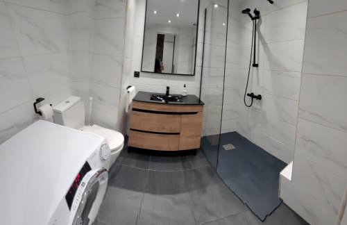 NUEVOS 2026 ESTRENA PRECIOSO APARTHOTEL INTER2, NEW APARTMENTS lN SALOU! self check in! PARKING! PORT AVENTURA - Foto 80