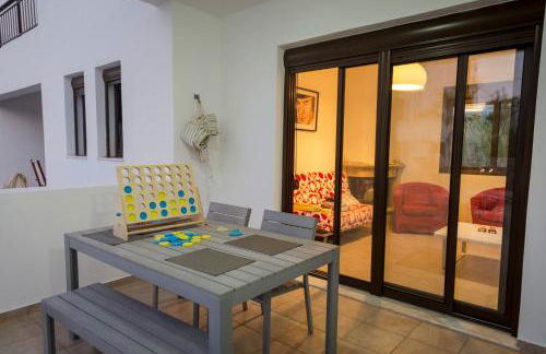 The Corner House at Gennadi Court - Foto 23