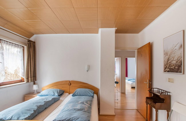 Spacious Holiday Home With Private Terrace - Photo 4