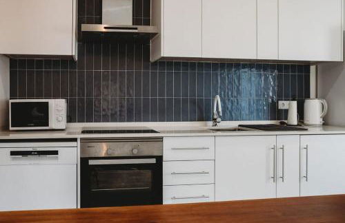 Artist’s corner in central Caldas - Photo 10