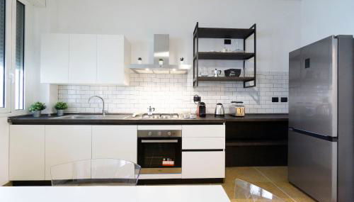 Realkasa Kharkov Apartment - Photo 2, stove, pet friendly