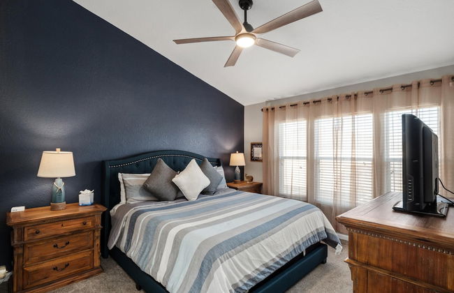 Mickey s Splash Pad 2 Miles to Disney - Photo 4