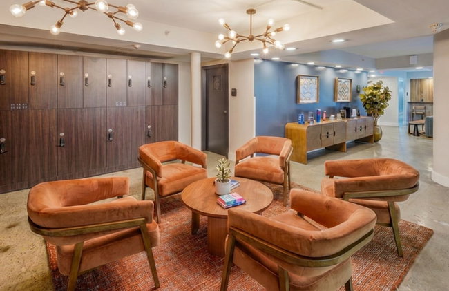 Global Luxury Suites at Georgetown - Photo 5