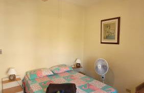 Apê Retrô com Wi-Fi e Vaga - 350 m da Praia da Enseada - Foto 20