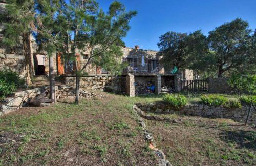 Villa bodri, maison en pierre avec vue mer et piscine chauffée - Foto 17