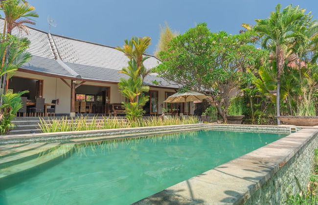 Villa Lotus Kayuputih - Foto 35