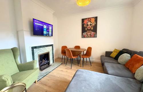 Entire 5 Bed New Home - Southampton Centre - 4BDRM - Foto 9