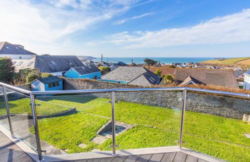 5 Bed in Trevone oc-s30762 - Photo 2