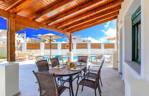 Eliomar Beachside Villa - Photo 10