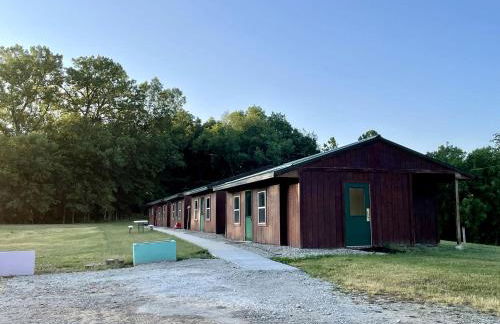 Wonderful Cabin that Sleeps 12 near the Cedar River in Letts, Iowa - Foto 1