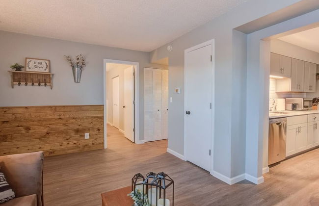 Westside Value Parks & Trails Close to it all - Foto 14