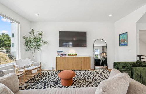 Nashville Townhouse with Rooftop & Modern Comfort - Foto 8