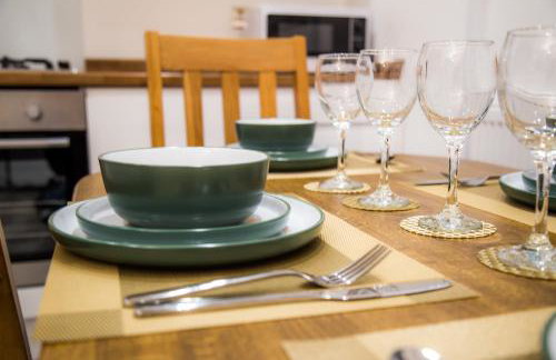 Lucky Home - Ideal for Trade, Consultants & Family - Near Alton Towers, 3 Bedrooms - 4 Beds - Max 5 Guests - Foto 14