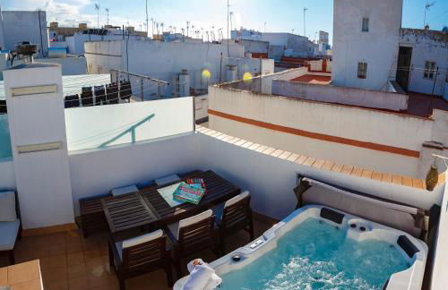 Atico & Jacuzzi CRUZ by Cadiz4Rentals - Foto 2