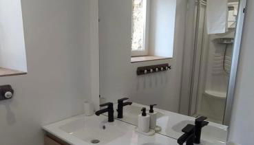 L’Audacieuse, maison atypique - Foto 3, Shower, heating