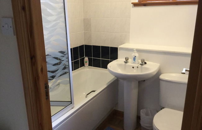 The Culloden is a Comfortable two Bedroom Apartment That Sleeps Four Adults - Photo 11