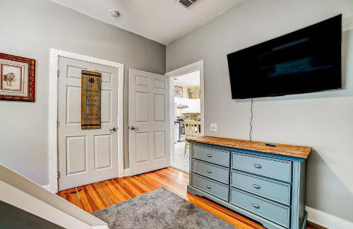 Dog-friendly home with large patio, W/D & central AC - Foto 15