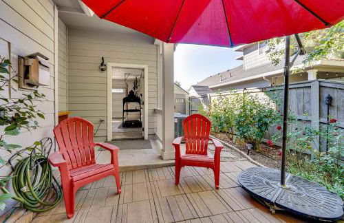 Spacious Home with Swim Spa and Deck in Medford! - Foto 30