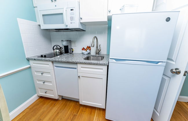 Edgewater Beach Resort, a VRI resort - Photo 15