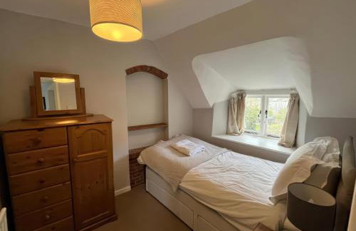 Little Ivy - Photo 13