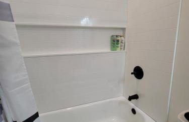 Spacious 2-Bedroom, One and a Half Bath Home in Pico-Robertson Near Beverly Hills and Cedars-Sinai - Foto 34