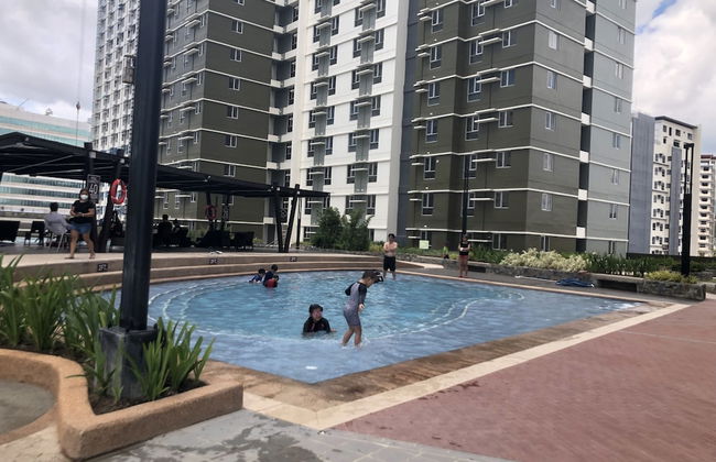 I.T PARK CEBU TWIN BED DELUXE FREE FAST WIFI & POOL - Foto 18