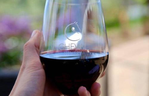 Casita Vino Dog-Friendly Vineyard Retreat & Stay - Photo 9