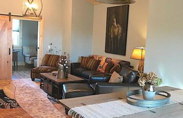 Unique Rustic Barn Theme home Amazing views! Luxe - Foto 53