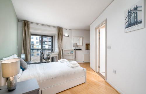 Lovely 3BD Flat, Parking, sleeps SIX close to O2 - Foto 24