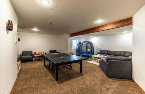 Big Family Getaway- Theater Room- BBQ- Play Room- Fire Pit - Foto 50