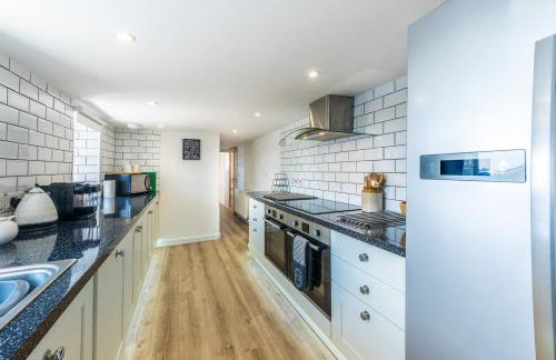 Cornwall Holiday Home with Hot Tub & Sea views - Foto 23