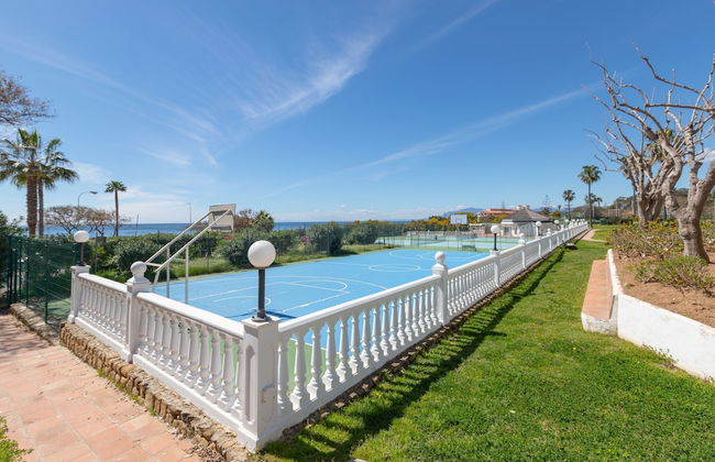 Lunamar in Marbella With 4 Bedrooms and 3 Bathrooms - Foto 28